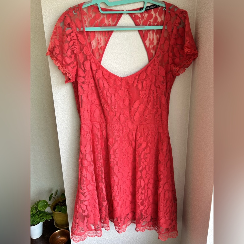 Abercrombie & Fitch Red Short Sleeve Dress